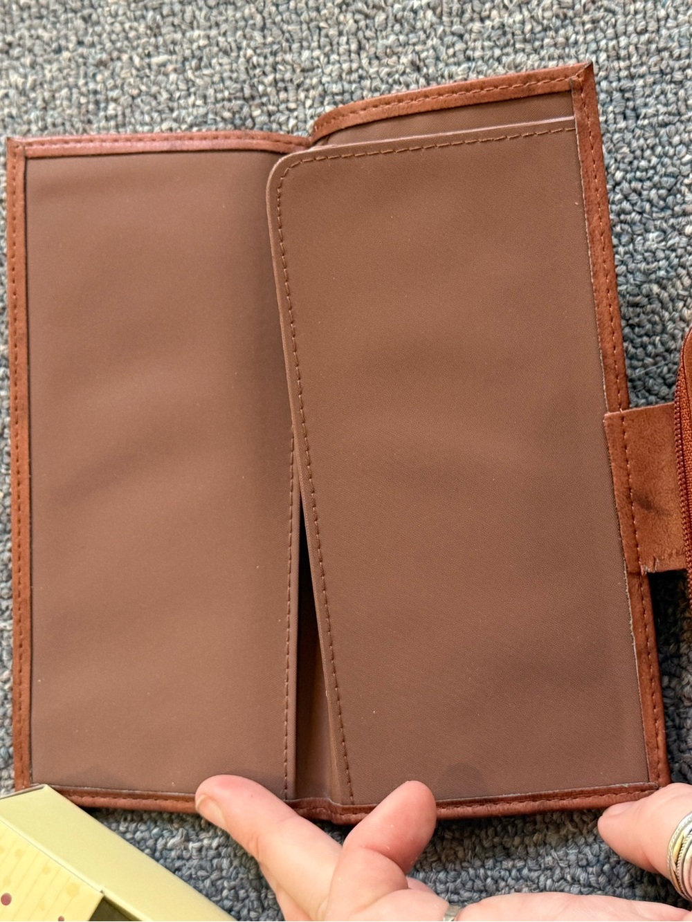 Buxton Wallet - Picture 7 of 10